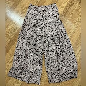 ANTHROPOLOGIE ISOBEL PLEATED LEOPARD PRINT WIDE-LEG PANTS size small